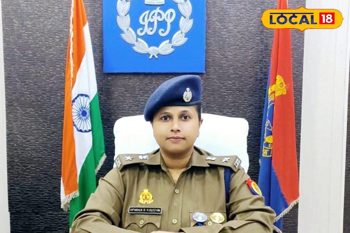 18 लाख की नौकरी छोड़ क्लियर किया यूपीएससी, पहले प्रयास में अपर्णा बनीं IPS