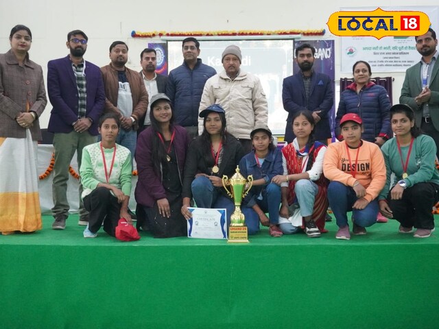 गोपालगंज के इंजीनियरिंग स्टूडेंट्स का जलवा, कमिश्नरी लेवल पर जीत लिया 25 मेडल गोपालगंज के इंजीनियरिंग स्टूडेंट्स का जलवा, कमिश्नरी लेवल पर जीत लिया 25 मेडल