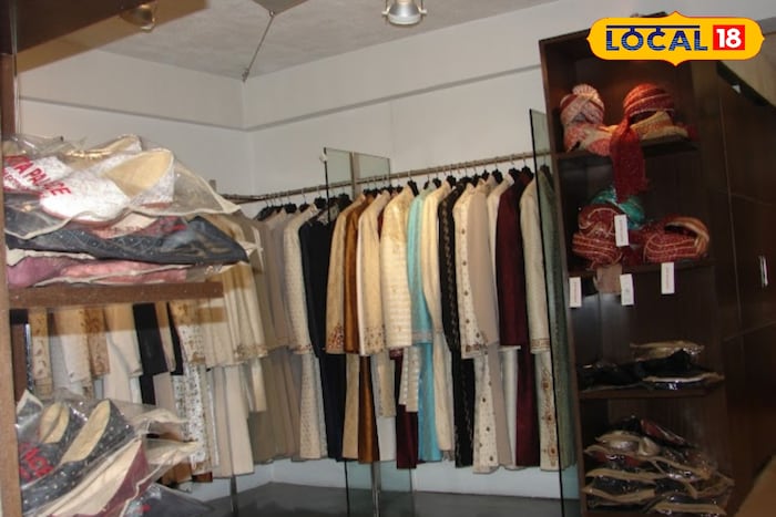 Kurta cell running here in Hazaribagh, 3000 color-designers available, price starts from 500 ... Rebate up to 50%-News18 Hindi 2