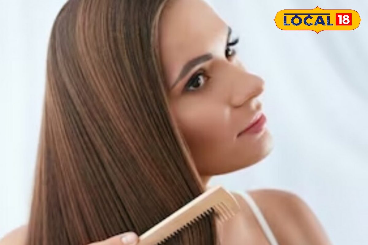 Hair Care Tips : सर्दियों में बालों से रूसी की छुट्टी कर देंगे ये घरेलू उपाय, चमक उठेंगी जुुल्फें