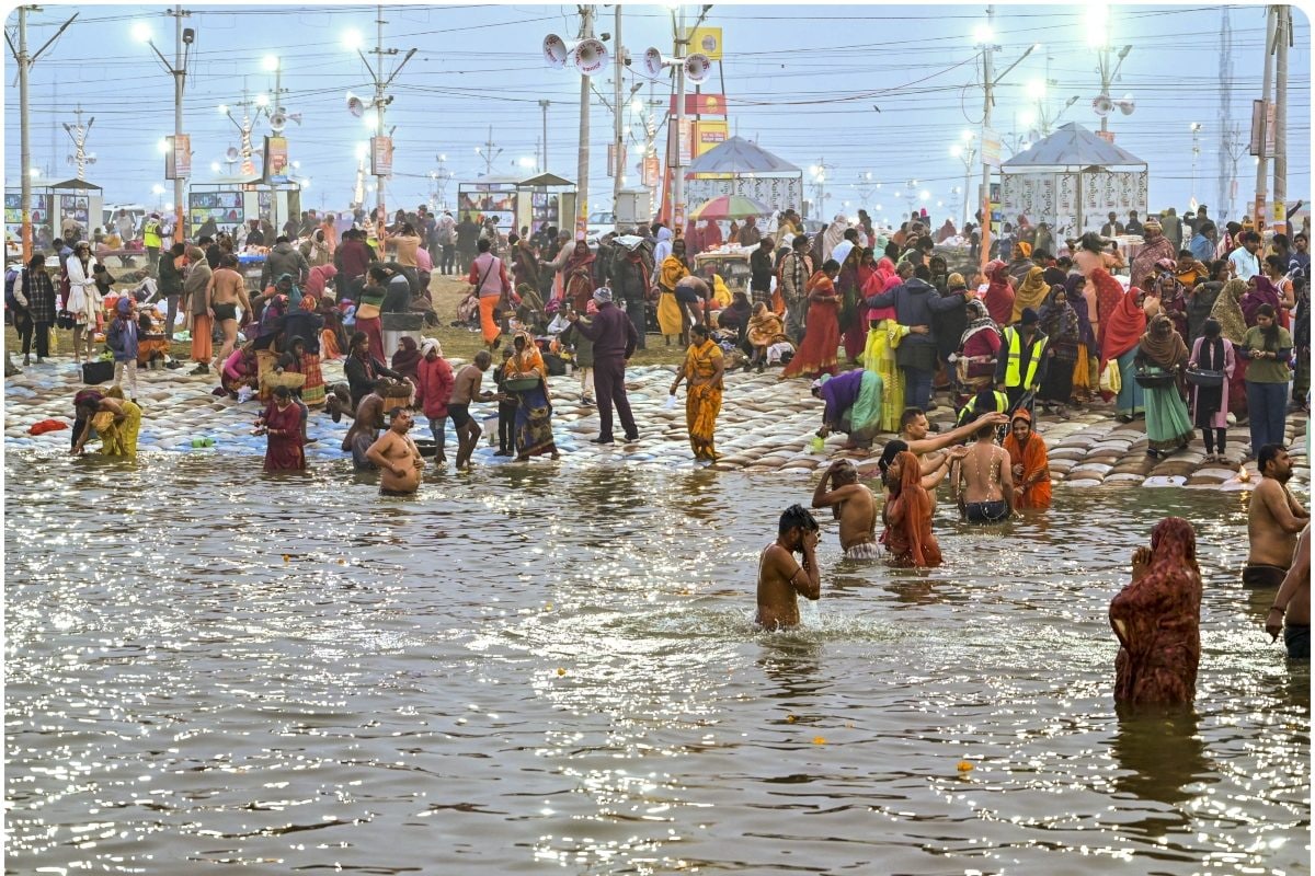 85 दिनों तक 3 शिफ्ट में काम, हर घंटे 2 लाख श्रद्धालु संगम में लगा सकेंगे डुबकी