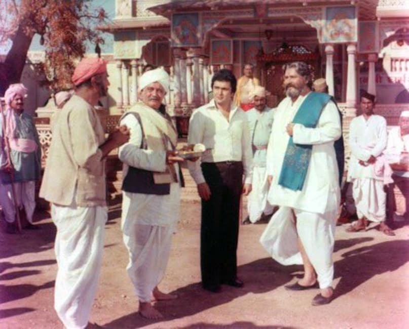 Rishi kapoor, Rishi kapoor and Shammi kapoor Film prem rog, prem rog actress padmini kolhapure, 1982 Bluckbuster Film prem rog, when padmini kolhapure fell into fire during prem rog Shooting, raza murad risked his life to save padmini kolhapure, ऋषि कपूर, शम्मी कपूर, रजा मुराद, पद्मिनी कोल्हापुरे Rishi kapoor, Rishi kapoor and Shammi kapoor Film prem rog, prem rog actress padmini kolhapure, 1982 Bluckbuster Film prem rog, when padmini kolhapure fell into fire during prem rog Shooting, raza murad risked his life to save padmini kolhapure, ऋषि कपूर, शम्मी कपूर, रजा मुराद, पद्मिनी कोल्हापुरे