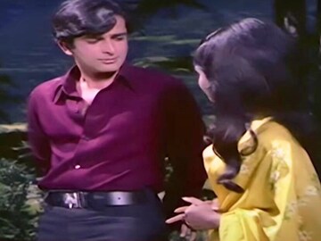 शशि कपूर संग अधूरा रहा रोमांस, फिर बिकनी सीन पर हुआ विवाद, शादी करके बनी आयशा