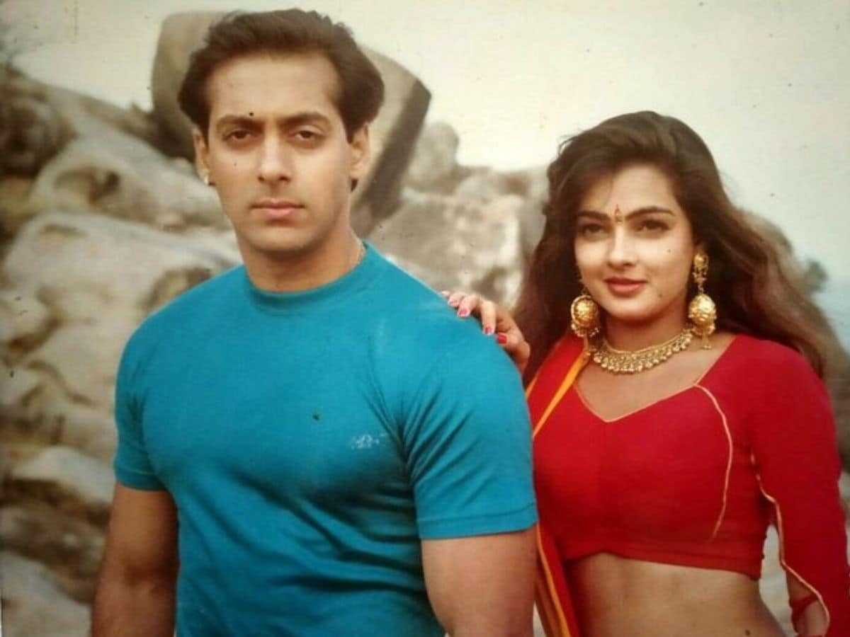 हिरण का मांस खाने की शौकीन है सलमान खान की हरोइन, फिर बुढ़ापा आते ही जपने लगी राम 2 Salman Khan With Mamta Kulkarni