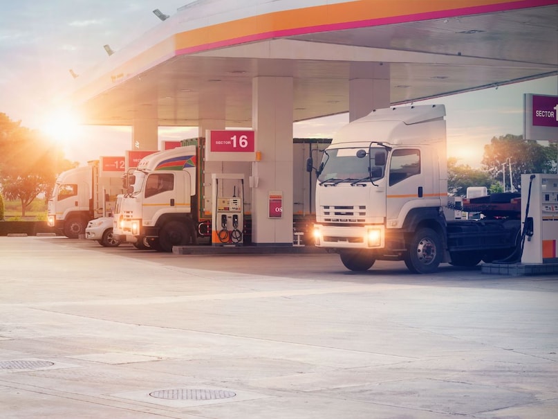 how to take petrol pump license , how to open petrol pump , how to open petrol pump in city , investment in petrol pump business , profit in petrol pump , how much money need to open petrol pump , petrol pump income per day , petrol pump license cost , indian oil petrol pump dealership cost