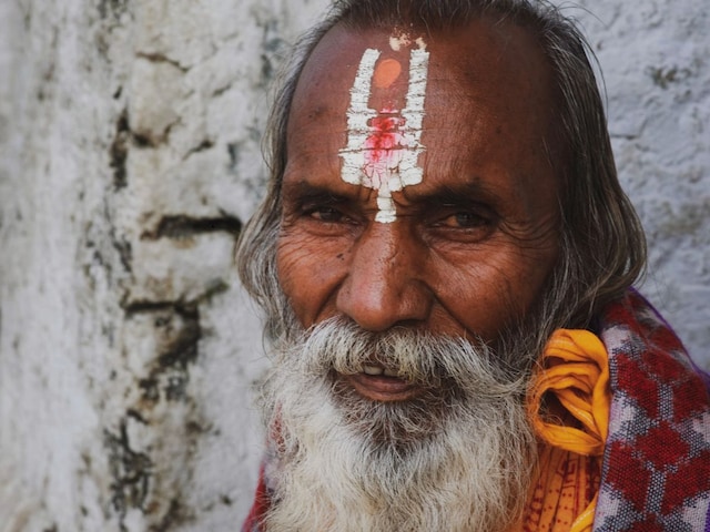 तिलक दिखावा नहीं, इसके वैज्ञानिक फायदे जानकर रह जाएंगे हैरान... जानिए महत्व तिलक दिखावा नहीं, इसके वैज्ञानिक फायदे जानकर रह जाएंगे हैरान... जानिए महत्व