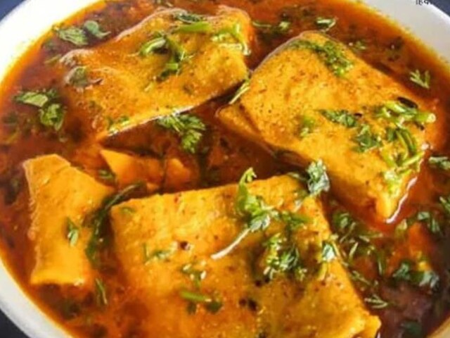 इस तरह बनाएं राजस्थानी गट्टे की सब्जी, पहले नहीं खाए होंगे इतने मुलायम गट्टे
