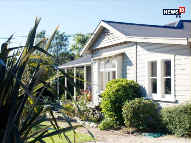 अखबार के पहले पेज की खबर से पता चली खौफनाक सच्चाई, रातों-रात भागीं सहेलियां!