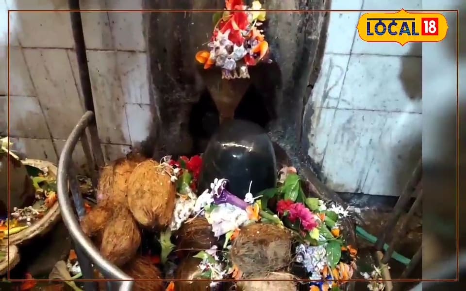 एक ऐसा शिवलिंग जहां हर समय प्रकृति करती है महादेव का जलाभिषेक, पढ़ें