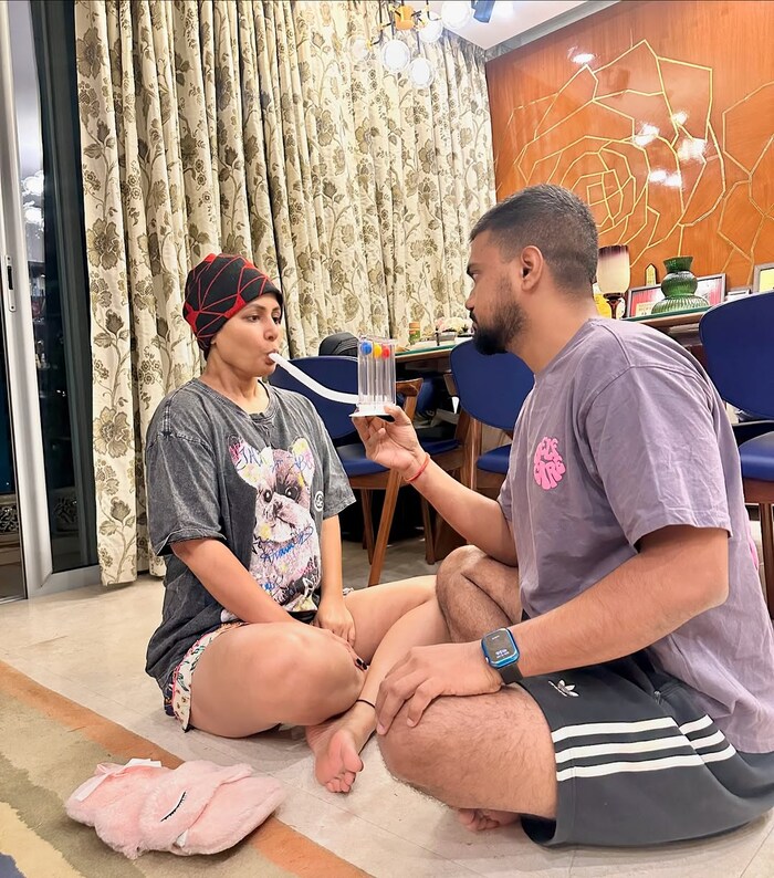 (फोटो साभार: Instagram@realhinakhan)