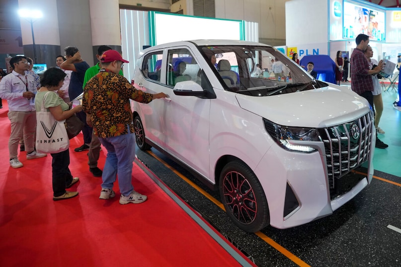 Electric vehicles, EV, Indonesia, International News, World news, Electric cars, Electric motorbikes, Indonesia International Motor Show, इंडोनेशिया इंटरनेशनल मोटर शो, इंडोनेशिया, जकार्ता, इलेक्ट्रिक कारें, इलेक्ट्रिक मोटरबाइक, इलेक्ट्रिक गाड़ी, ईवी