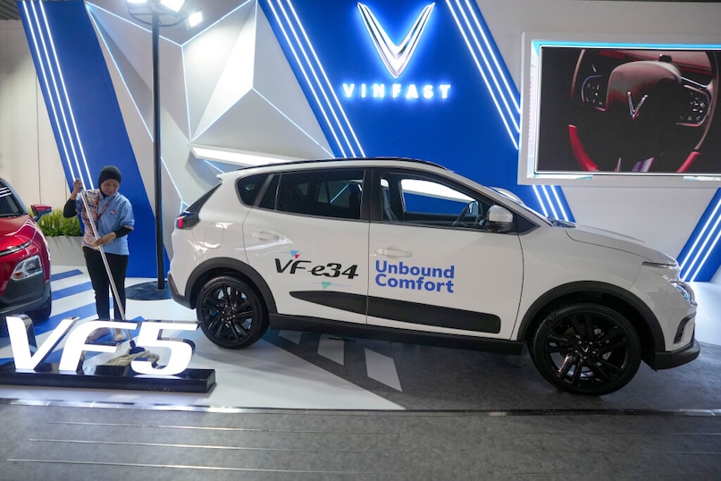 Electric vehicles, EV, Indonesia, International News, World news, Electric cars, Electric motorbikes, Indonesia International Motor Show, इंडोनेशिया इंटरनेशनल मोटर शो, इंडोनेशिया, जकार्ता, इलेक्ट्रिक कारें, इलेक्ट्रिक मोटरबाइक, इलेक्ट्रिक गाड़ी, ईवी