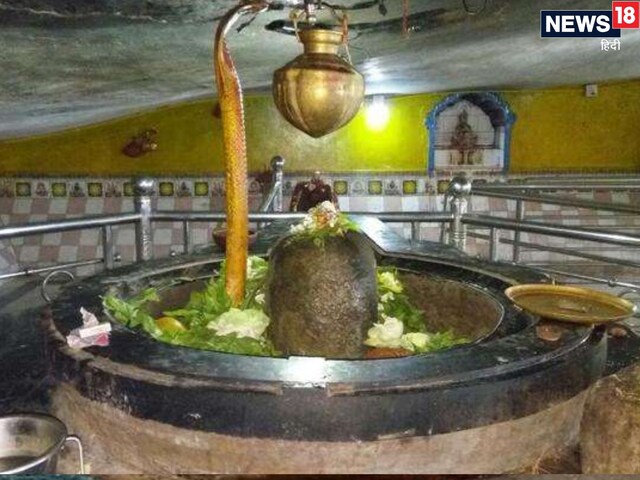 यहां के शिव मंदिर में तपती गर्मी में भी लगती है काफी ठंड