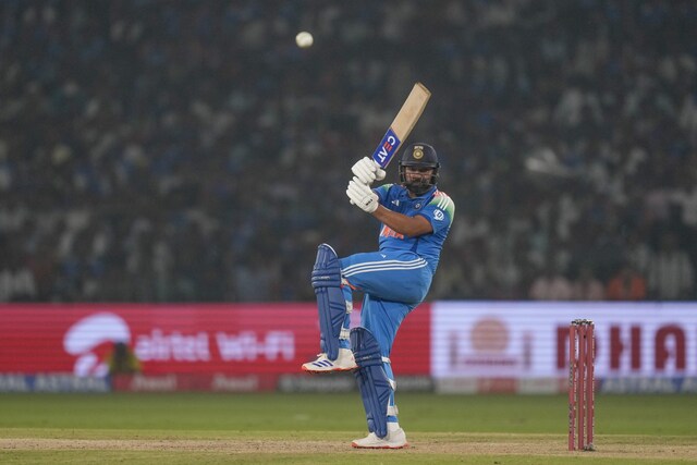 सिर्फ 13 रन...सचिन तेंदुलकर को पीछे छोड़ आगे निकल जाएंगे रोहित शर्मा