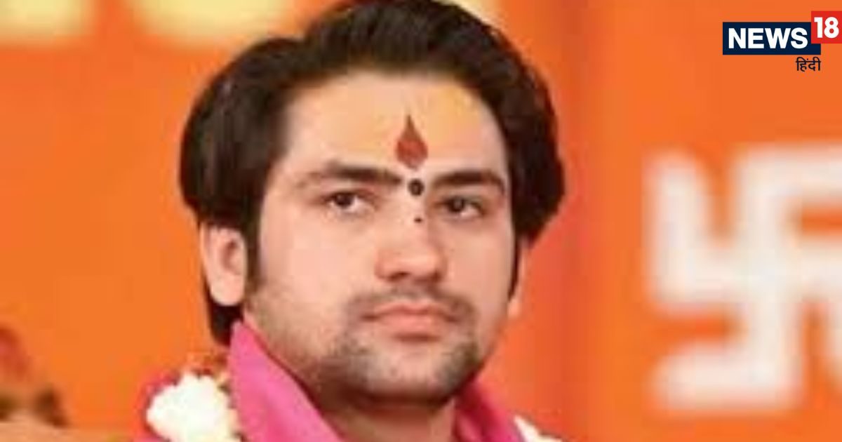 महाकुंभ 2025: बागेश्वरधाम के धीरेंद्र शास्त्री पर भड़के शंकराचार्य, कहा- 'उन्हें भी दिला दें मोक्ष?'