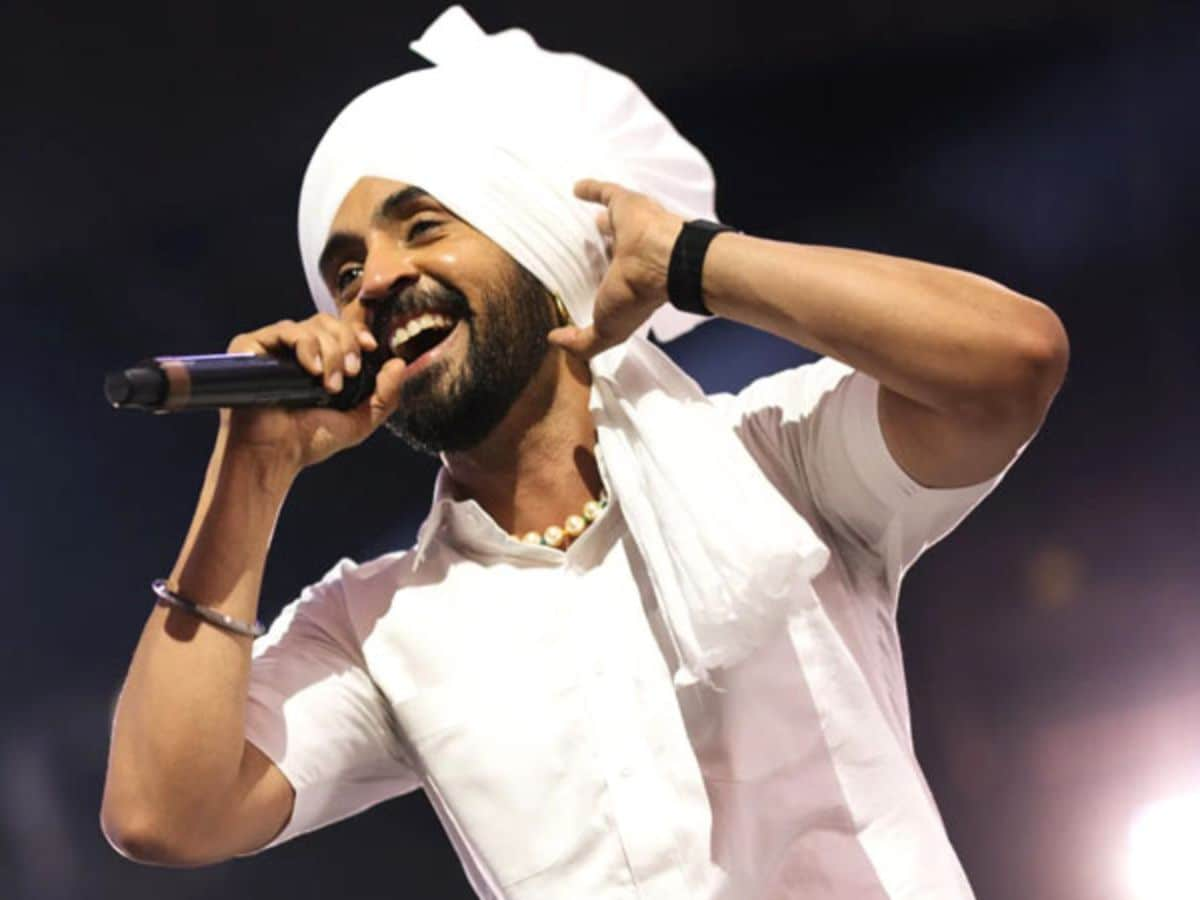 diljit dosanjh-2025-02-d4e0b9c882219f85891d5df8a845152d