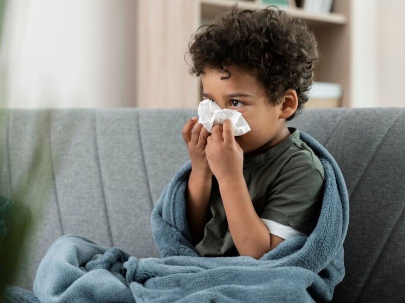 What to give to a child when he has a cold, remedies for kids, Desi remedies, Grandma remedies, remedies for cough, remedies for cold cough, how to deal with cold cough in kids,