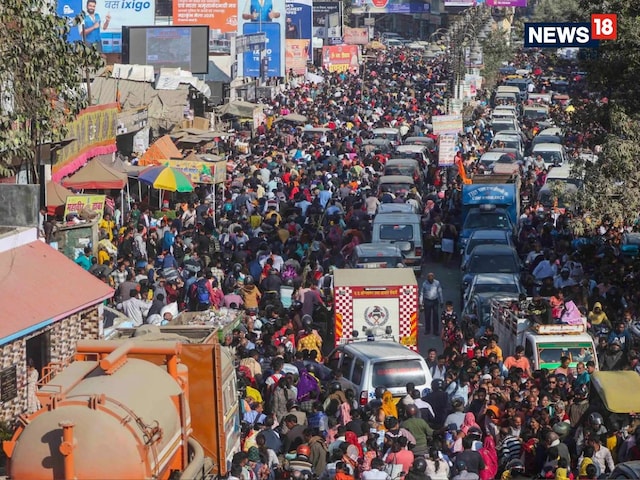 भारत में दुनिया का सबसे बड़ा यातायात जाम! लोग 48 घंटे अटक गए भारत में दुनिया का सबसे बड़ा यातायात जाम! लोग 48 घंटे अटक गए