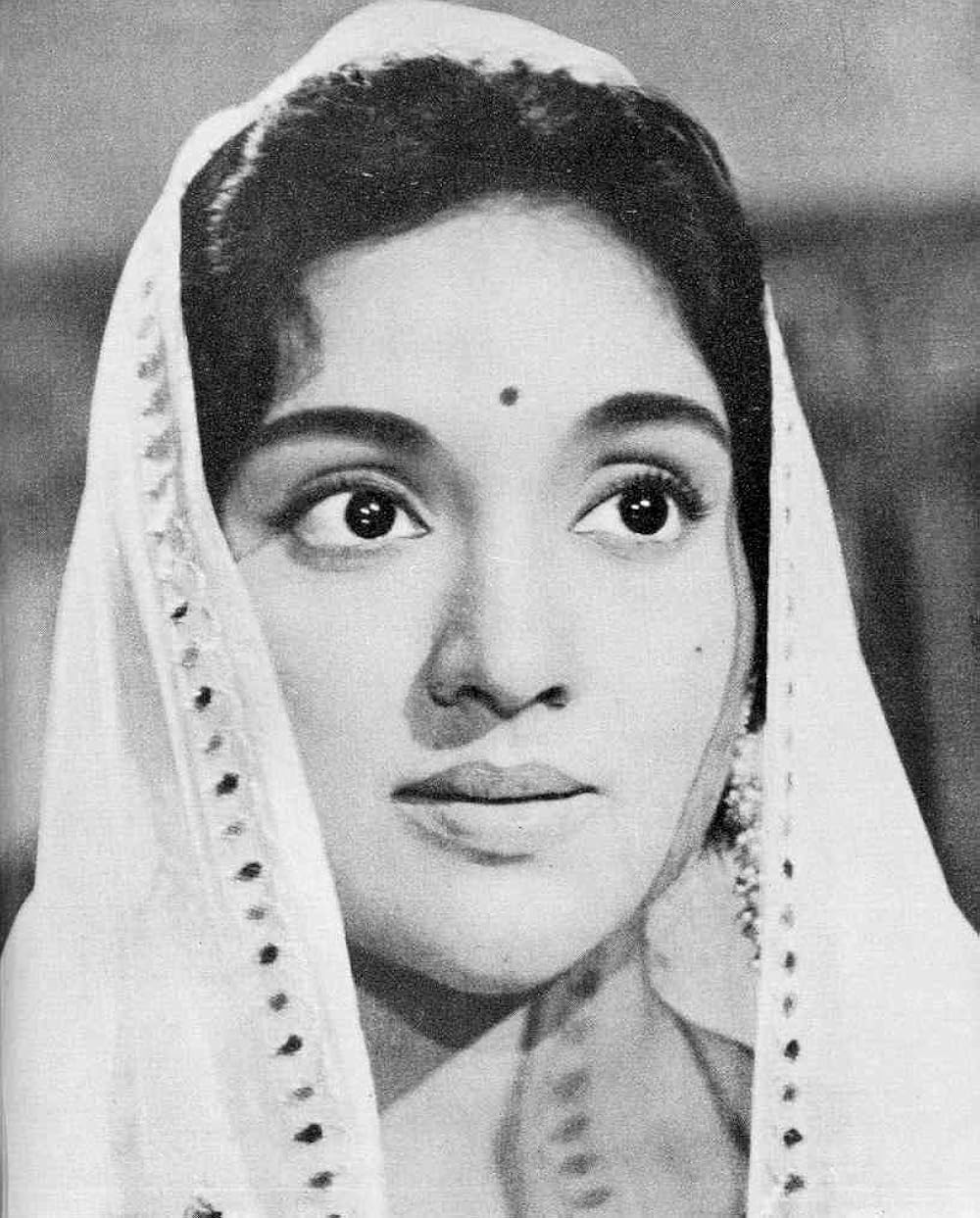 vyjayanthimala, vyjayanthimala first female superstar, vyjayanthimala not talk to younger stars, when vyjayanthimala considered myself a great actress, Mumtaz reveal vyjayanthimala not talk to younger stars on the sets, vyjayanthimala Hit Movies, vyjayanthimala relationship with other stars, वैजयंतीमाला, वैजयंतीमाला सेट पर छोटे सितारों से नहीं करती थी बात, वैजयंतीमाला की फिल्में, वैजयंतीमाला ने साउथ और हिंदी फिल्मों में किया काम.