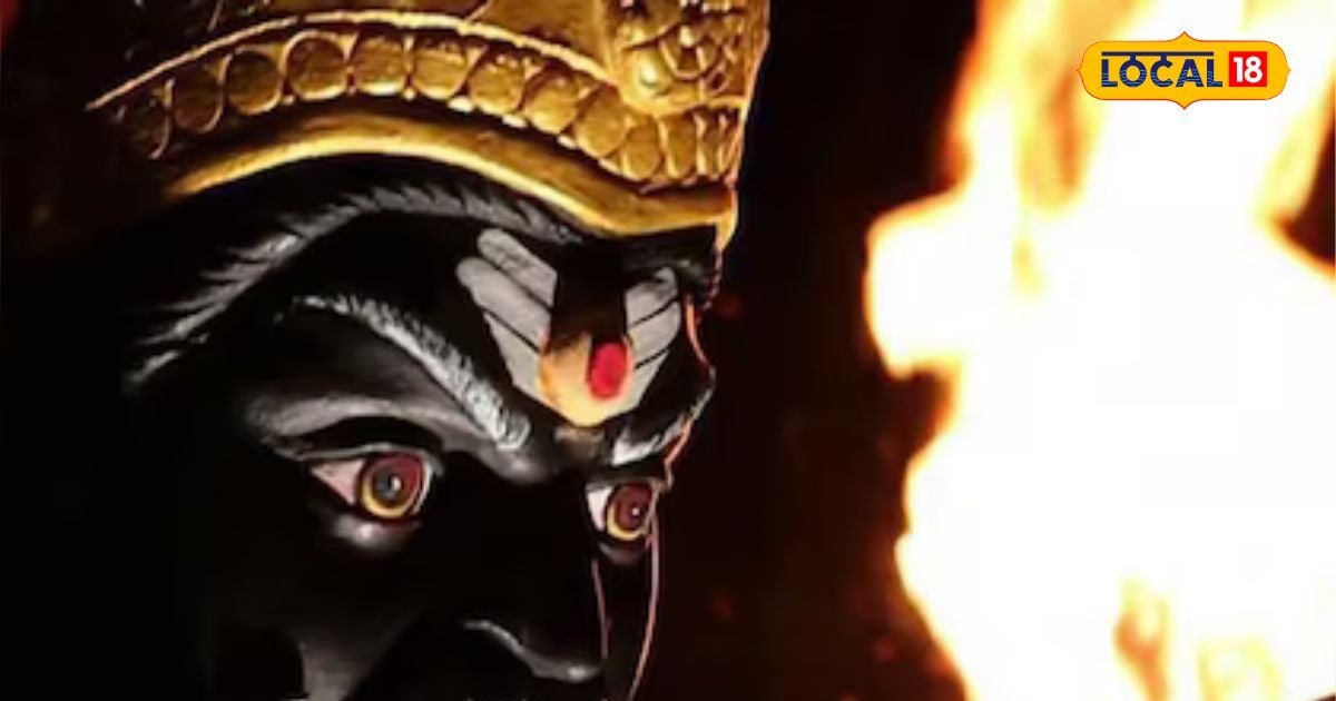 शनिदेव को प्रिय है काला रंग! क्या शनि अमावस्या के दिन लगाना चाहिए काली बिंदी? ज्योतिषी से जानें सबकुछ