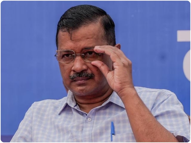 दिल्ली में हार के 115 दिन बाद जनता के बीच केजरीवाल, करीबी के लिए मांगेंगे वोट दिल्ली में हार के 115 दिन बाद जनता के बीच केजरीवाल, करीबी के लिए मांगेंगे वोट