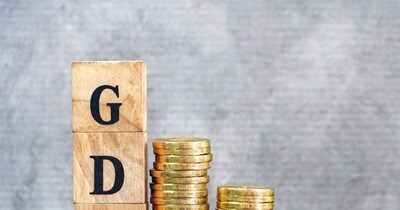 विकास की रफ्तार पर सवार है भारत