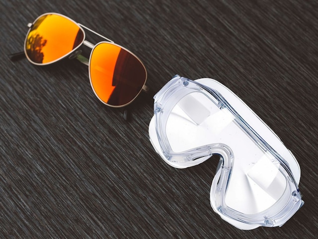Do not understand the same sunglasses and goggles, know who saves from the bright sunlight? Do not understand the same sunglasses and goggles, know who saves from the bright sunlight?
