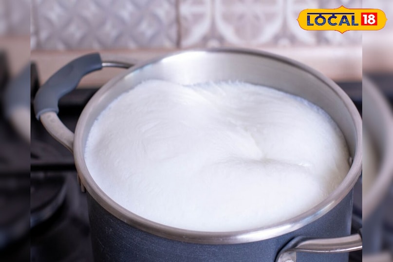 amazing tips to identify milk purity, adulterated milk, doodh asli hai ye nakli aise pahachan karen, आपके घर आ रहा दूध असली है या नकली, घर बैठे ऐसे कीजिए पहचान, असली दूध, नकली दूध, दूध में यूरिया, दूध में पानी