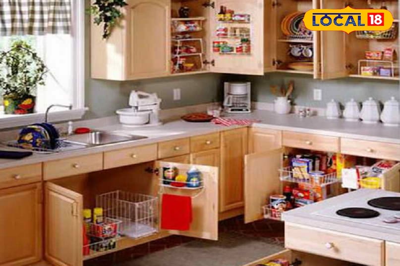Masala Storing Tips,monsoon spice storage tips,how to store spices in rainy season,keep spices fresh during monsoon,spice storage hacks,moisture-free spice storage,मसाले स्टोर करने के टिप्स,बरसात में मसाले कैसे रखें,मसाले खराब होने से बचाएं,किचन टिप्स बारिश के लिए,बारिश में मसाले सुरक्षित रखने के उपाय,बरसात में मसाले की देखभाल कैसे करें,मसालों को फ्रेश कैसे रखें,मॉनसून स्टोरेज टिप्स, Masala Storing Tips,monsoon spice storage tips,how to store spices in rainy season,keep spices fresh during monsoon,spice storage hacks,moisture-free spice storage,मसाले स्टोर करने के टिप्स,बरसात में मसाले कैसे रखें,मसाले खराब होने से बचाएं,किचन टिप्स बारिश के लिए,बारिश में मसाले सुरक्षित रखने के उपाय,बरसात में मसाले की देखभाल कैसे करें,मसालों को फ्रेश कैसे रखें,मॉनसून स्टोरेज टिप्स,