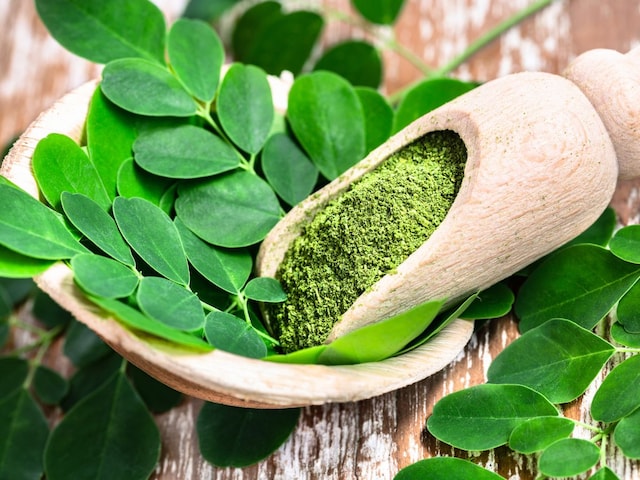 Moringa-Powder-Benefits-2025-03-b42fe108c723971d77aae58f0ca73817.jpg?impolicy=website&width=640&height=480