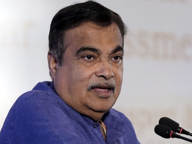 दिल्ली में गाड़ियों को मिलेगा ग्रीन टैक्स से छुटकारा? क्या है नितिन गडकरी का प