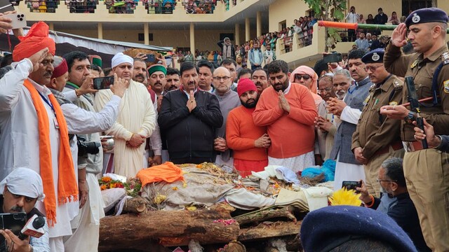 कौन थे श्रीश्री 1008 वेदान्ताचार्य स्वामी सुग्रीवानंद जी महाराज?