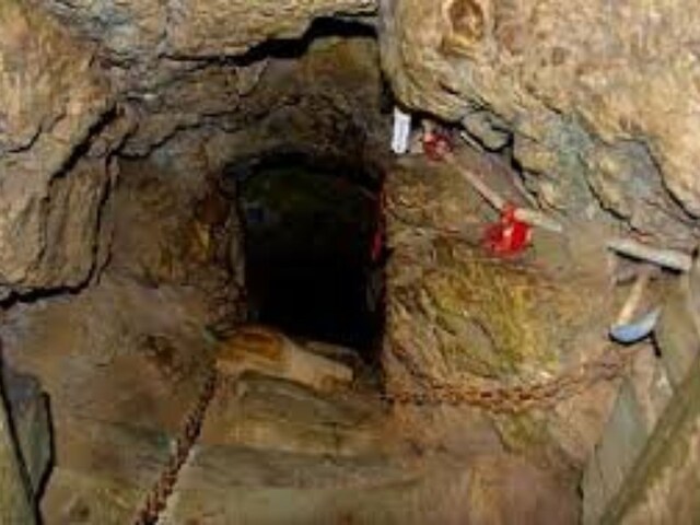बहुत अद्भुत है ये मंदिर, यहां का जल दूर कर देती है गंभीर बीमारियां