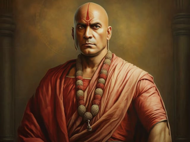 चाणक्य नीति के अनुसार ये हैं अमीरी और सफलता को बनाए रखने के मूल मंत्र चाणक्य नीति के अनुसार ये हैं अमीरी और सफलता को बनाए रखने के मूल मंत्र