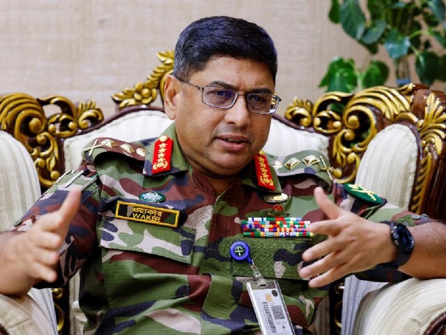 बांग्‍लादेश आर्मी चीफ के ख‍िलाफ खड़े हो गए कई अफसर, भारत के ल‍िए नई टेंशन