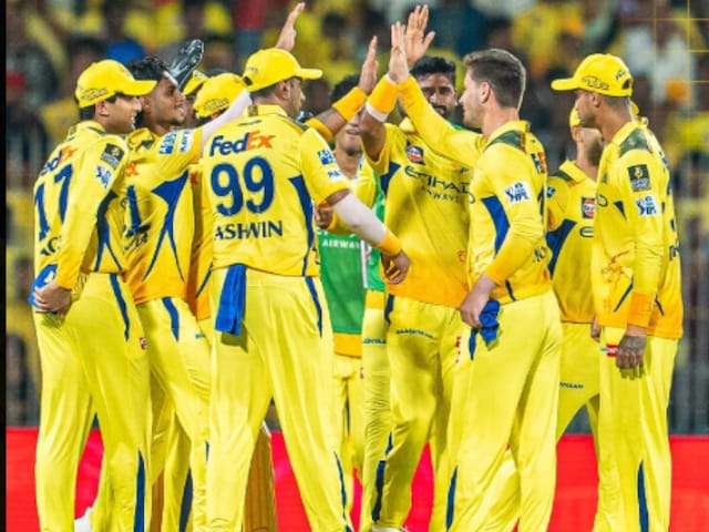 8 overs 7 wickets ... 10 crore player shone in Chepock, account equal in 24 hours 8 overs 7 wickets ... 10 crore player shone in Chepock, account equal in 24 hours
