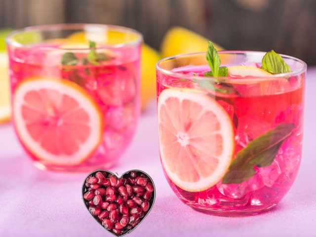 लू से बचना है तो घर पर बनाएं यह टेस्टी और हेल्दी समर ड्रिंक लू से बचना है तो घर पर बनाएं यह टेस्टी और हेल्दी समर ड्रिंक