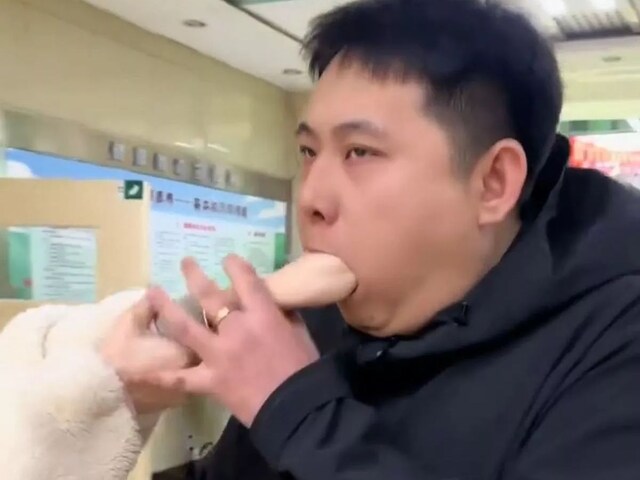 finger-stuck-mouth-viral-China-China-restaurant-finger-incident-China-2025-03-1c587132dc337325901cae336fecf14b The finger of a girlfriend got stuck in the mouth of the person eating food in the restaurant, the doctor is also surprised!