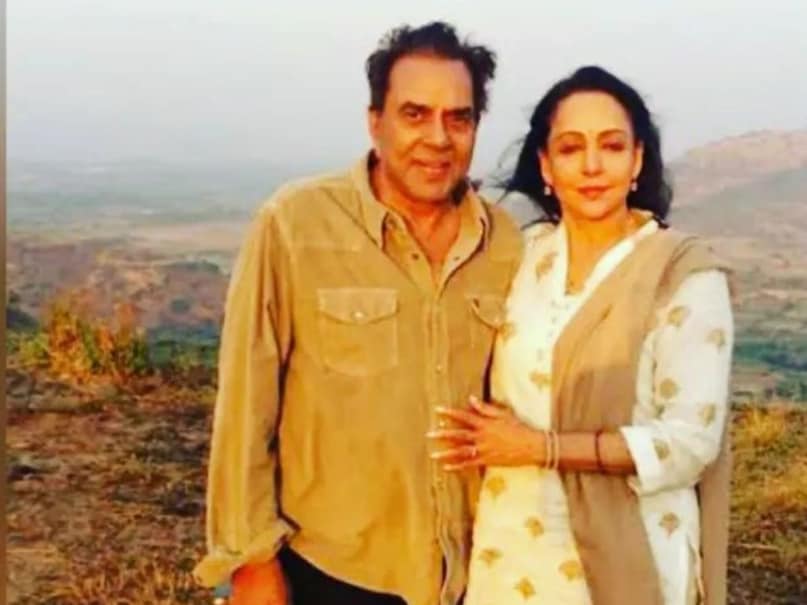 hema malini dharmendra (1)-2025-03-0db97fad85dd22e22d9ab0a06921ce9d