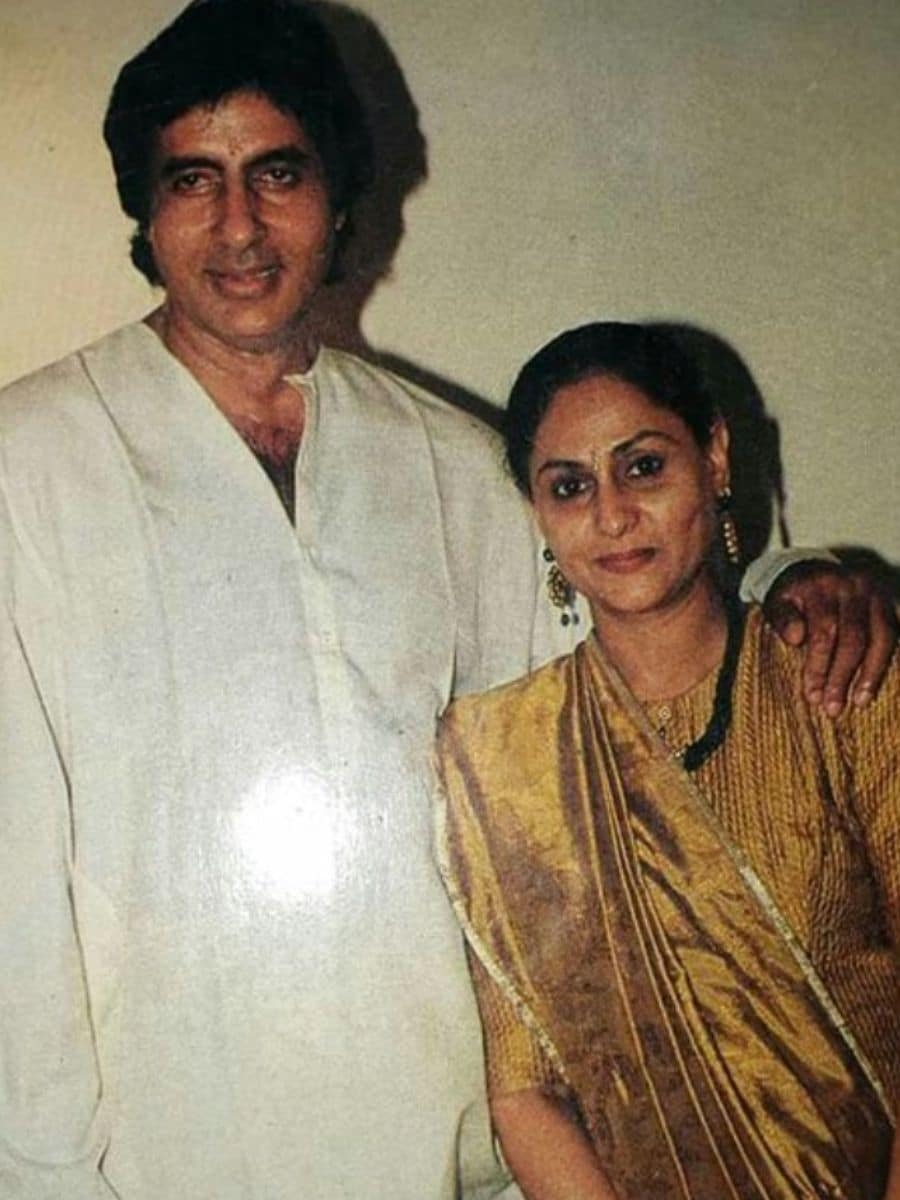 Amitabh Bachchan, Jaya Bachchan, Jaya Bachchan is devotee of Hanuman, Jaya Bachchan recited Hanuman Chalisa several times for Amitabh Bachchan, Amitabh Bachchan met with accident during the film Coolie, interview with simi garewal, अमिताभ बच्चन, जया बच्चन , हनुमान भक्त हैं जया बच्चन, जया बच्चन ने अमिताभ बच्चन के लिए कई बार की हनुमान चालीसा, अमिताभ बच्चन का 'कु‍ली' फिल्‍म के दौरान हुआ हादसा, सिमी ग्रेवाल के साथ इंटरव्‍यू