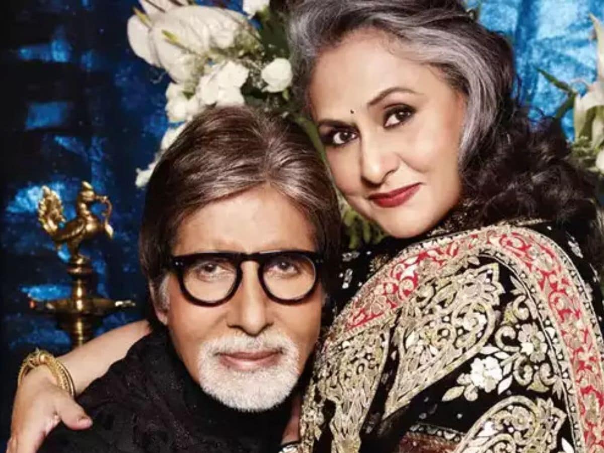 Amitabh Bachchan, Jaya Bachchan, Jaya Bachchan is devotee of Hanuman, Jaya Bachchan recited Hanuman Chalisa several times for Amitabh Bachchan, Amitabh Bachchan met with accident during the film Coolie, interview with simi garewal, अमिताभ बच्चन, जया बच्चन , हनुमान भक्त हैं जया बच्चन, जया बच्चन ने अमिताभ बच्चन के लिए कई बार की हनुमान चालीसा, अमिताभ बच्चन का 'कु‍ली' फिल्‍म के दौरान हुआ हादसा, सिमी ग्रेवाल के साथ इंटरव्‍यू