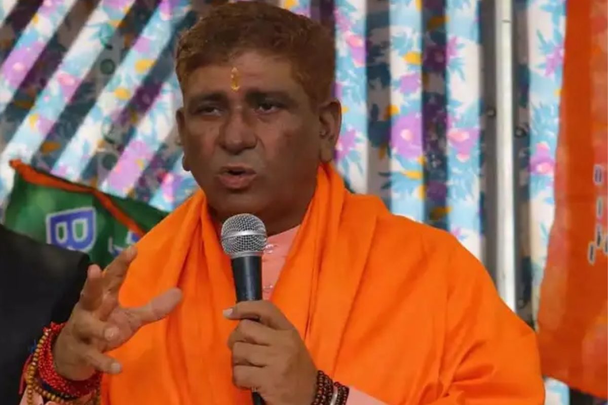 सड़कों पर नमाज पढ़ने से असुविधा होती है ईद से BJP विधायक की बड़ी डिमांड