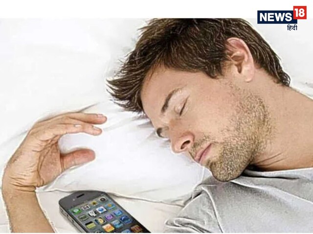 What can lead to death by sleeping by placing a mobile phone near Takiya? Learn truth