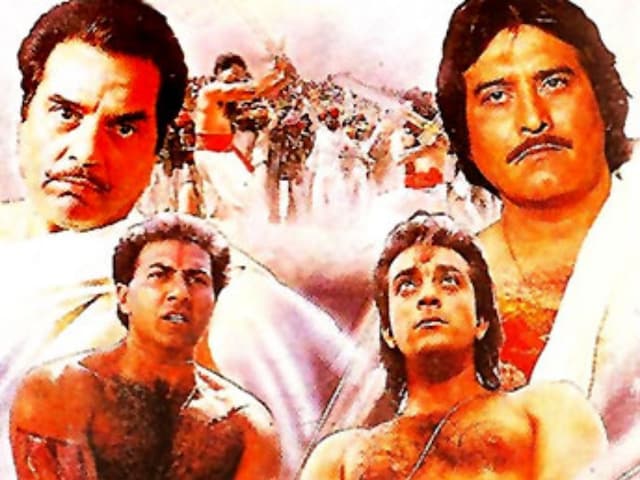 धर्मेंद्र-विनोद खन्ना से सनी देओल तक, पूरी फौज भी न बचा पाई इस एक्शन फिल्म को, संजय दत्त बने थे फ्लॉप की वजह धर्मेंद्र-विनोद खन्ना से सनी देओल तक, पूरी फौज भी न बचा पाई इस एक्शन फिल्म को, संजय दत्त बने थे फ्लॉप की वजह