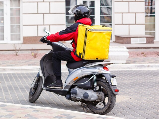 man-order-online-food-deliver-15000-km-pizza-1-2025-03-45b2ed404a0aa865380af981bb60fc2f The boy ordered food online, the order was delivered 15 thousand kilometers away, how did such a big negligence?