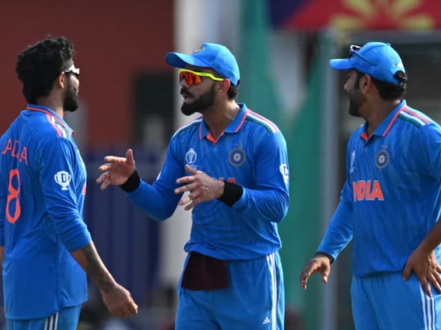 BCCI किस ग्रेड के खिलाड़ी को देती है कितना पैसा? 5 क्रिकेटर्स का कटेगा पत्ता! BCCI किस ग्रेड के खिलाड़ी को देती है कितना पैसा? 5 क्रिकेटर्स का कटेगा पत्ता!