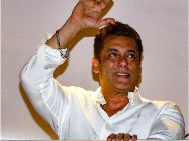 कभी जलन कभी करंट जैसे झटके... इस भयानक बीमारी से जूझे 'सिंकदर' सलमान खान कभी जलन कभी करंट जैसे झटके... इस भयानक बीमारी से जूझे 'सिंकदर' सलमान खान
