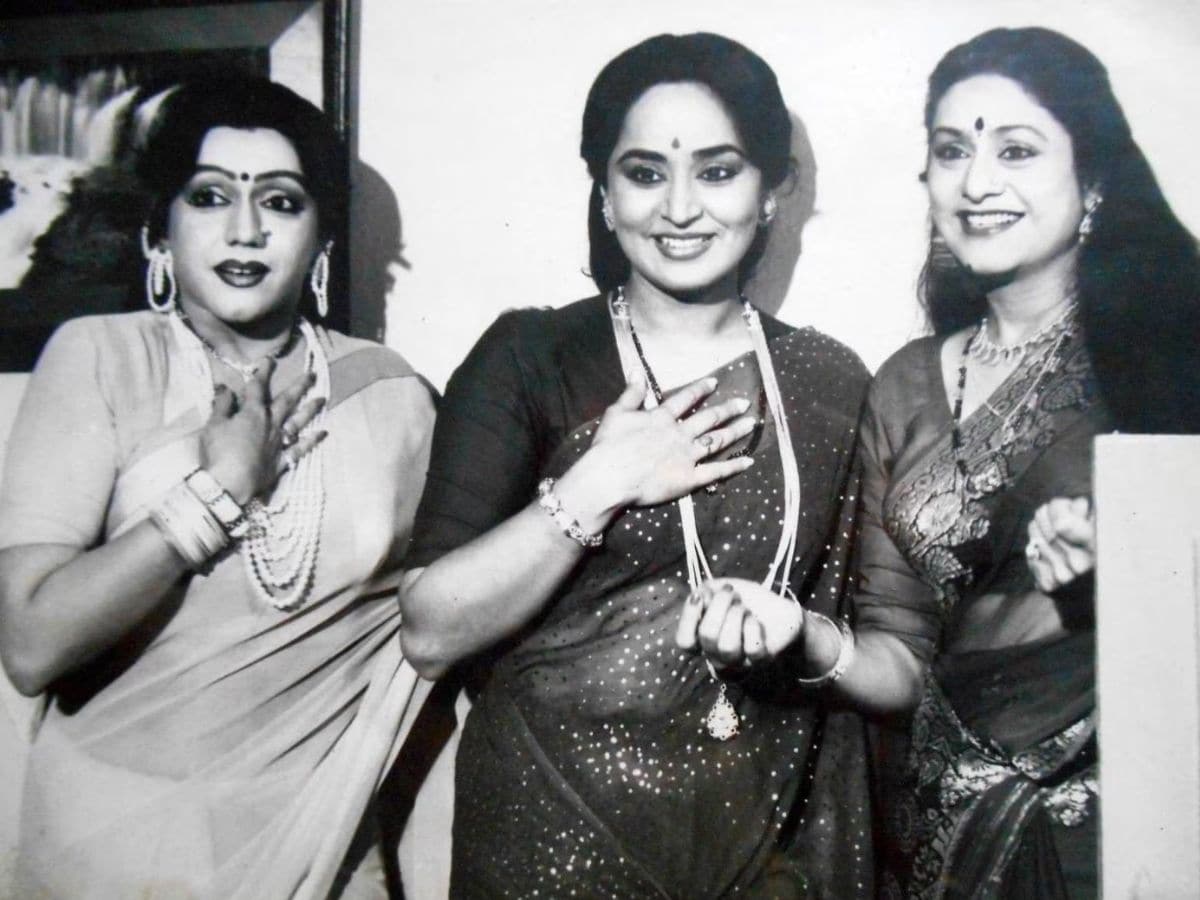 Rishi Kapoor Actress Shoma Anand, Where is Actress Shoma Anand, Shoma Anand Films, Shoma Anand Age, Shoma Anand Age, Shoma Anand Husband Tariq Shah, Where is Shoma Anand Now, Shoma Anand Daughter, with Is Tarique Shama Anand, Shoma Anand Ka husband, Rishi Kapoor, Rishi Kapoor's films