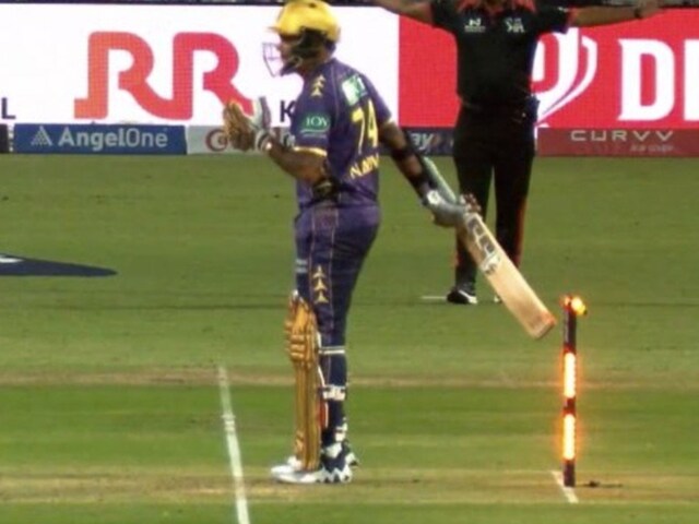 Bells fell, Naren did not get out despite being a hit wicket, what does the rules say Bells fell, Naren did not get out despite being a hit wicket, what does the rules say