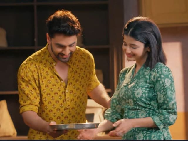 YRKKH Spoiler: नशे में धुत अभीर को मिला बड़ा झटका – संजय की साजिश का खुलासा YRKKH Spoiler: नशे में धुत अभीर को मिला बड़ा झटका – संजय की साजिश का खुलासा